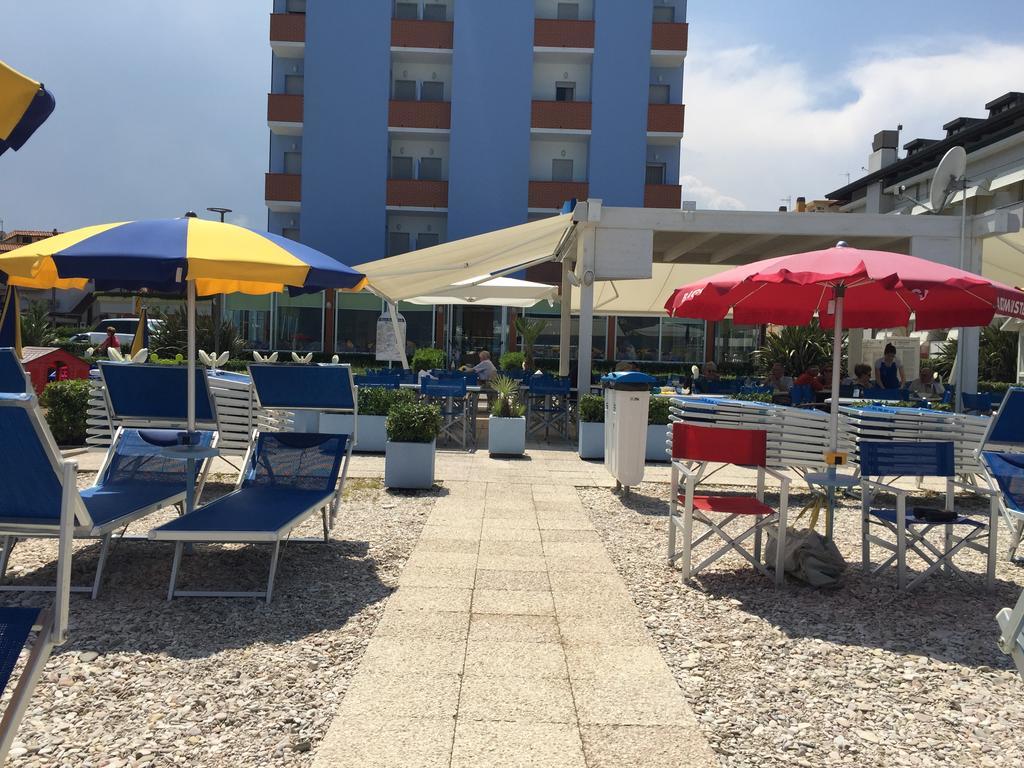 Hotel Marina Fano Esterno foto